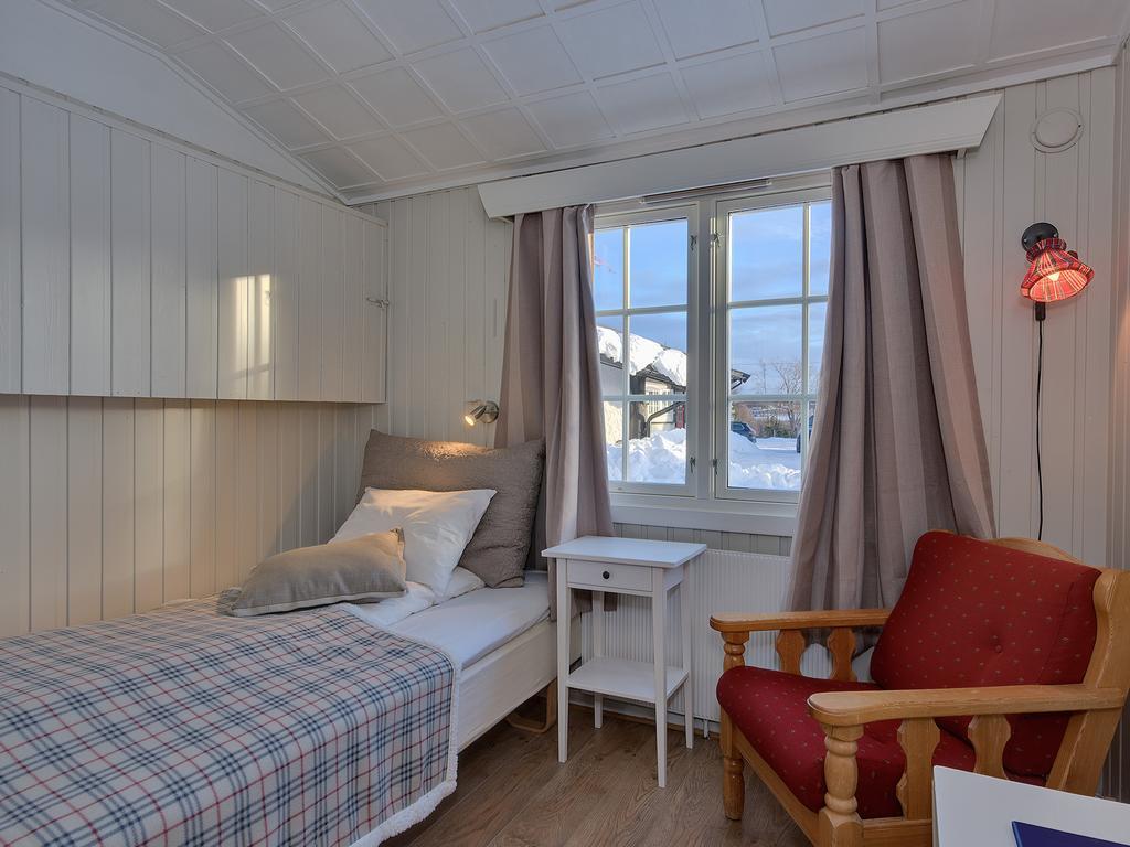 Gomobu Fjellstue Hotel Ron Exterior photo